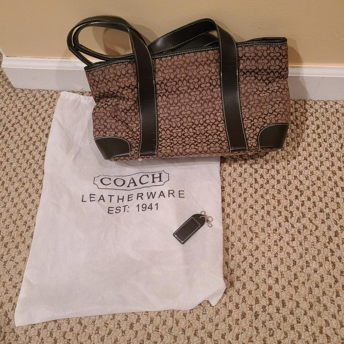 Coach Purse and Dustbag Unauthenticated: Coach Purse and Dustbag Unauthenticated