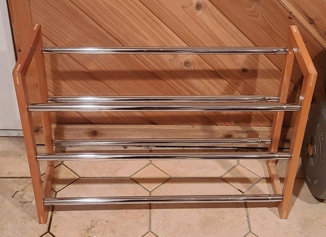 Adjustable Shoe Rack: Adjustable Shoe Rack