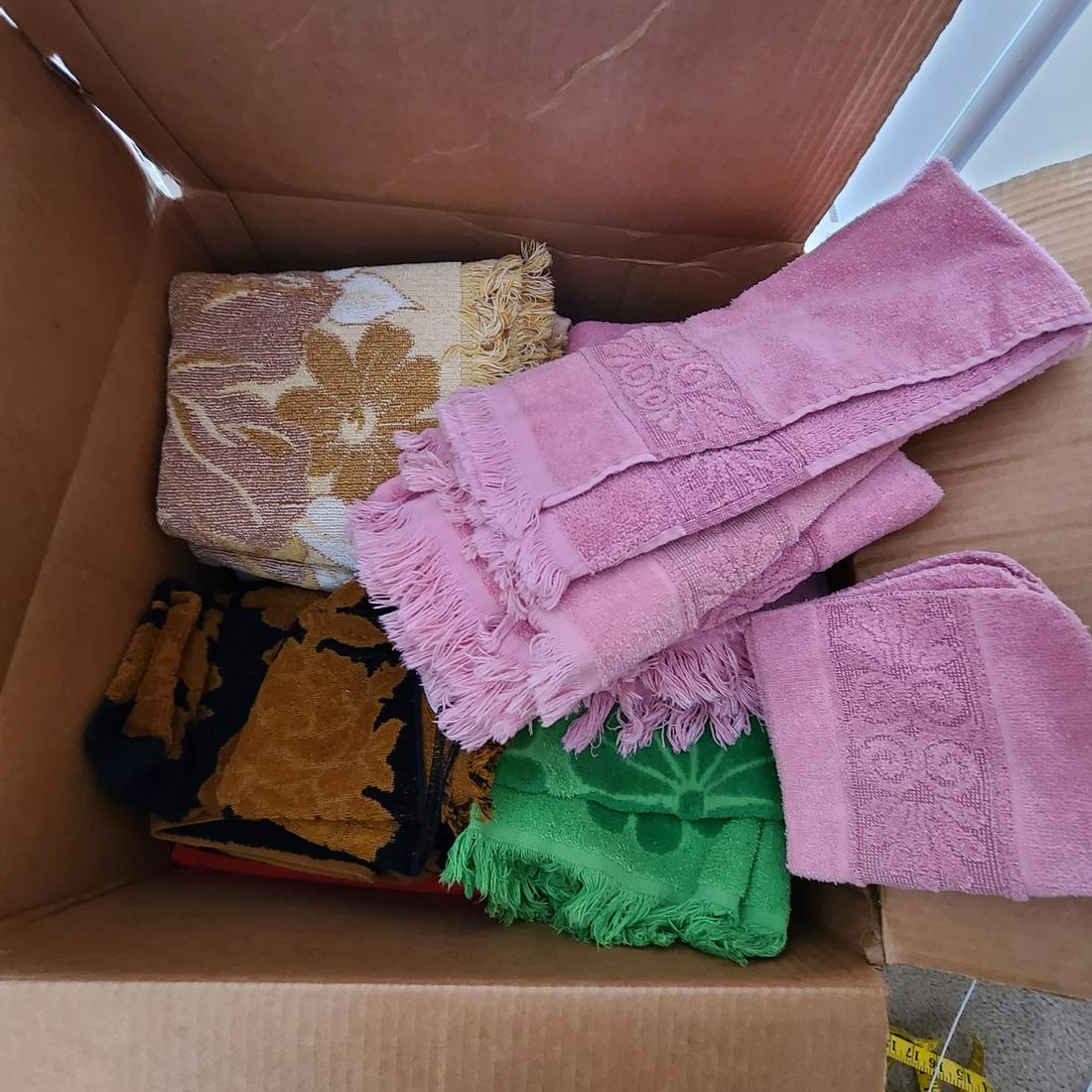 Box of Vintage Towels: Box of Vintage Towels