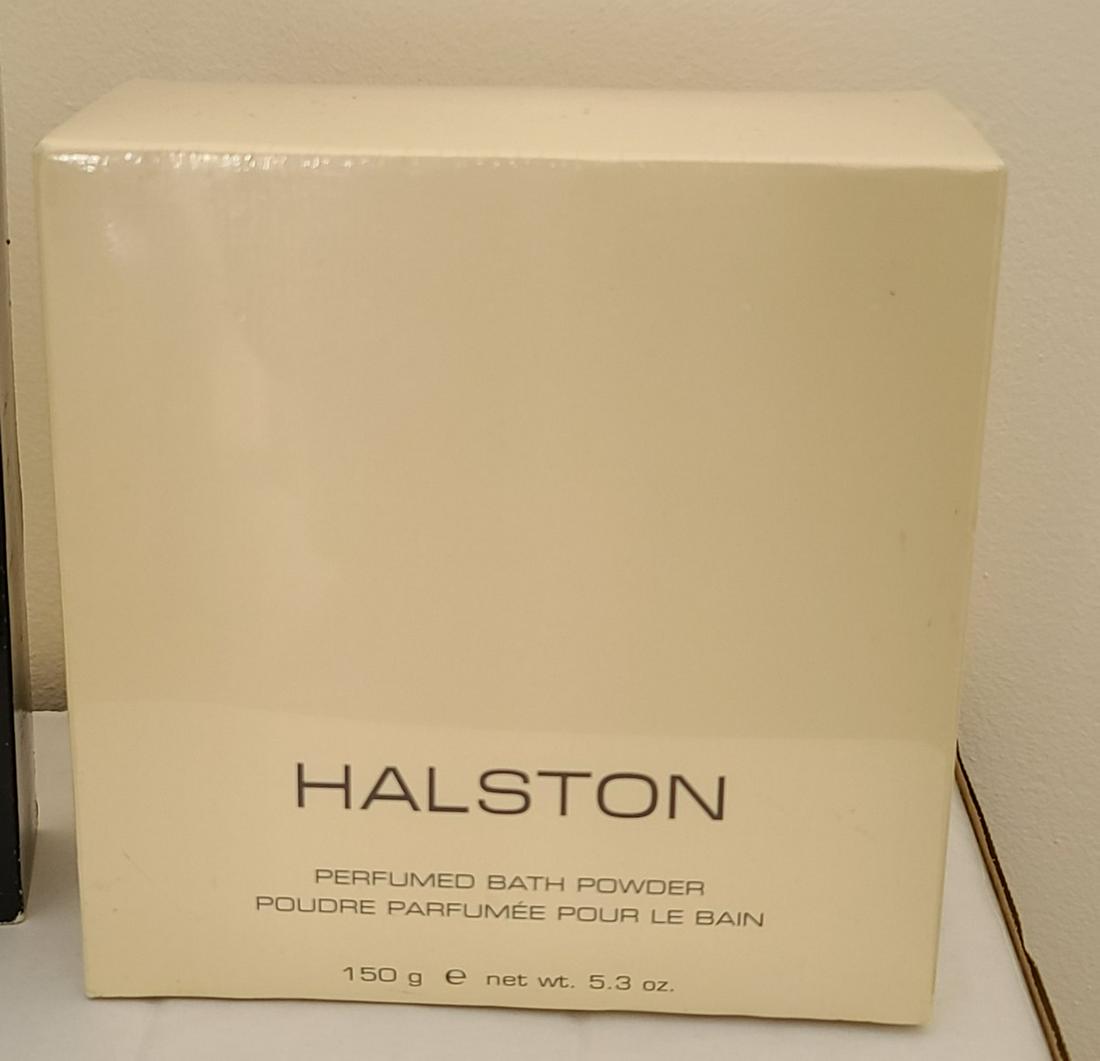 NIB Sealed Halston Bath Powder: NIB Sealed Halston Bath Powder