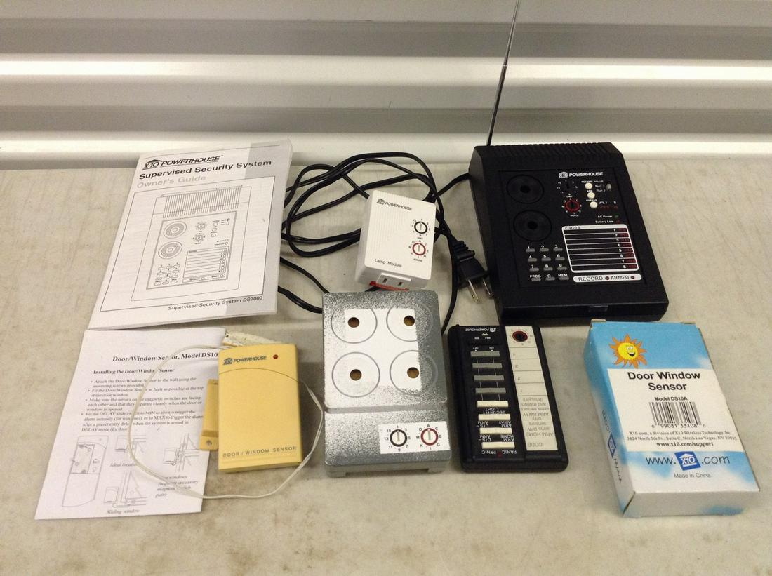 X10 Powerhouse Home Security Console with Accessories (1 of 1)