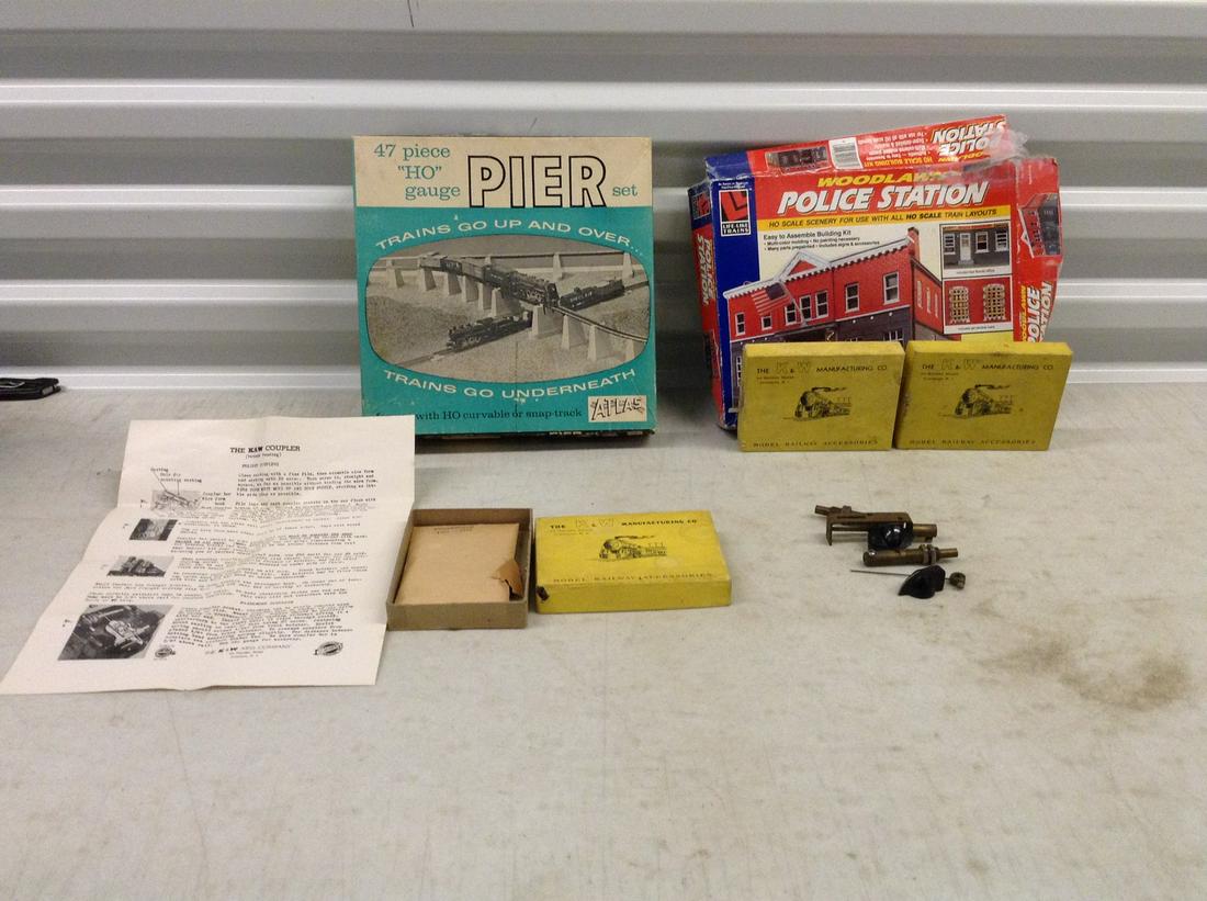 47 Piece "Ho" Gauge Pier Set, Model Railway Accessories (1 of 1)