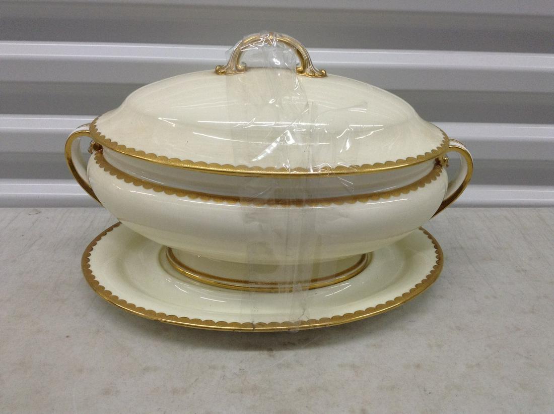 Mintons Davis Collamore & Co. England Tureen (1 of 1)