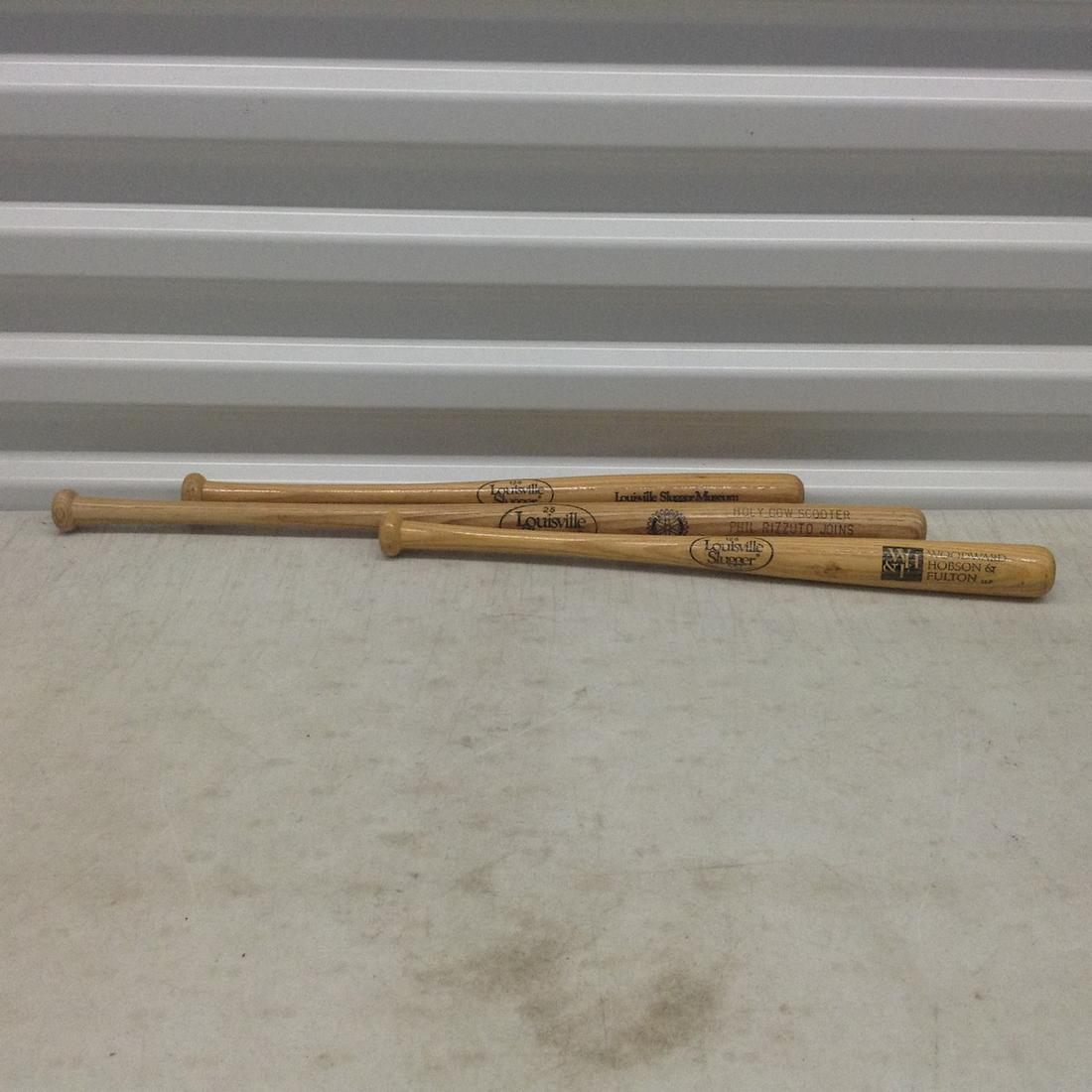 Three Small Louisville Slugger Bats Longest 10 in.: Three Small Louisville Slugger Bats Longest 10 in.
