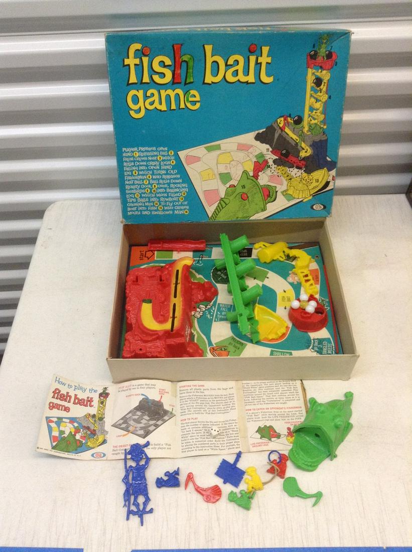 1965 Ideal Fish Bait Game (1 of 1)