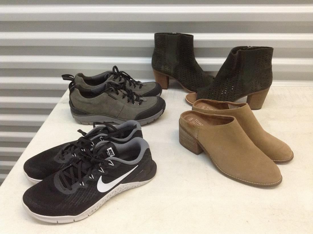 Toms, Nike, Clarks Womens Shoes All Size 9 & 9.5: Toms, Nike, Clarks Womens Shoes All Size 9 & 9.5