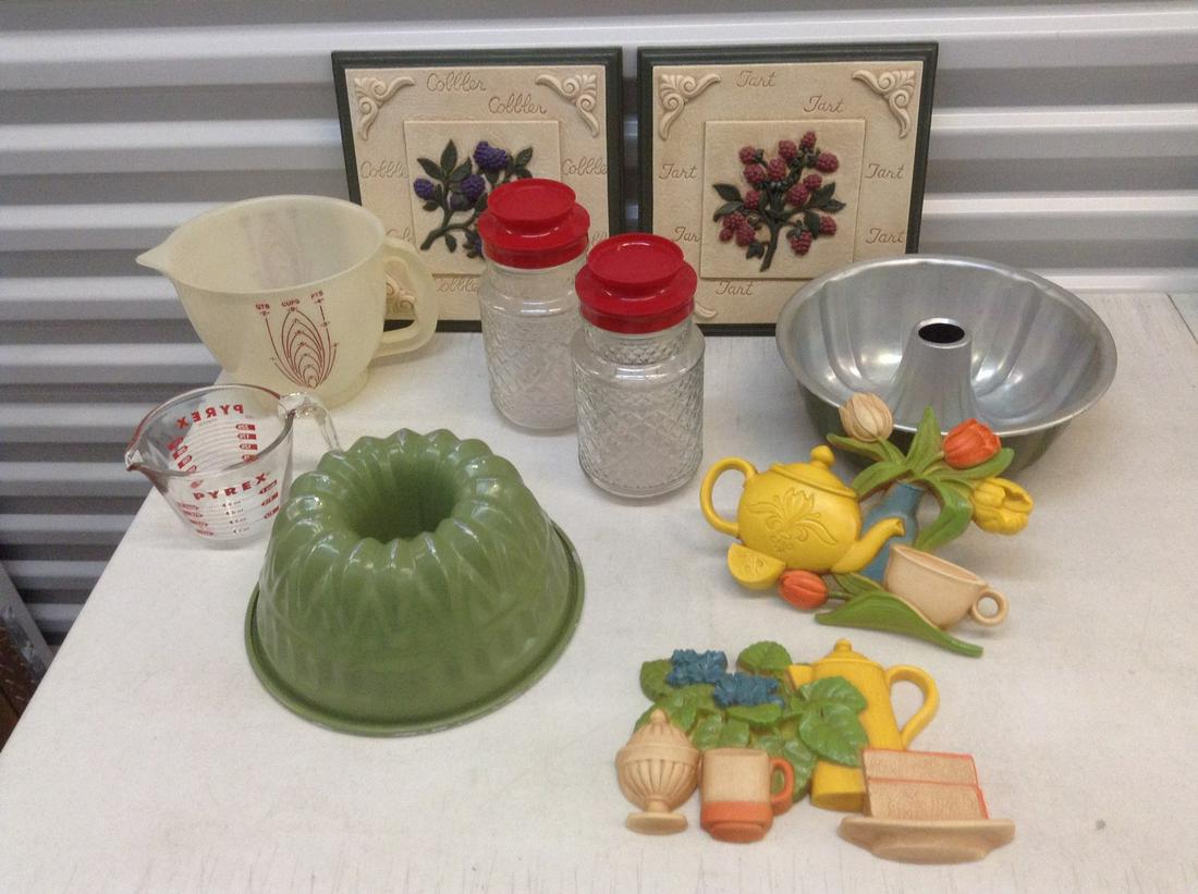 Vintage Kitchen Measuring Cups, Jars, Wall Hangings and (1 of 1)