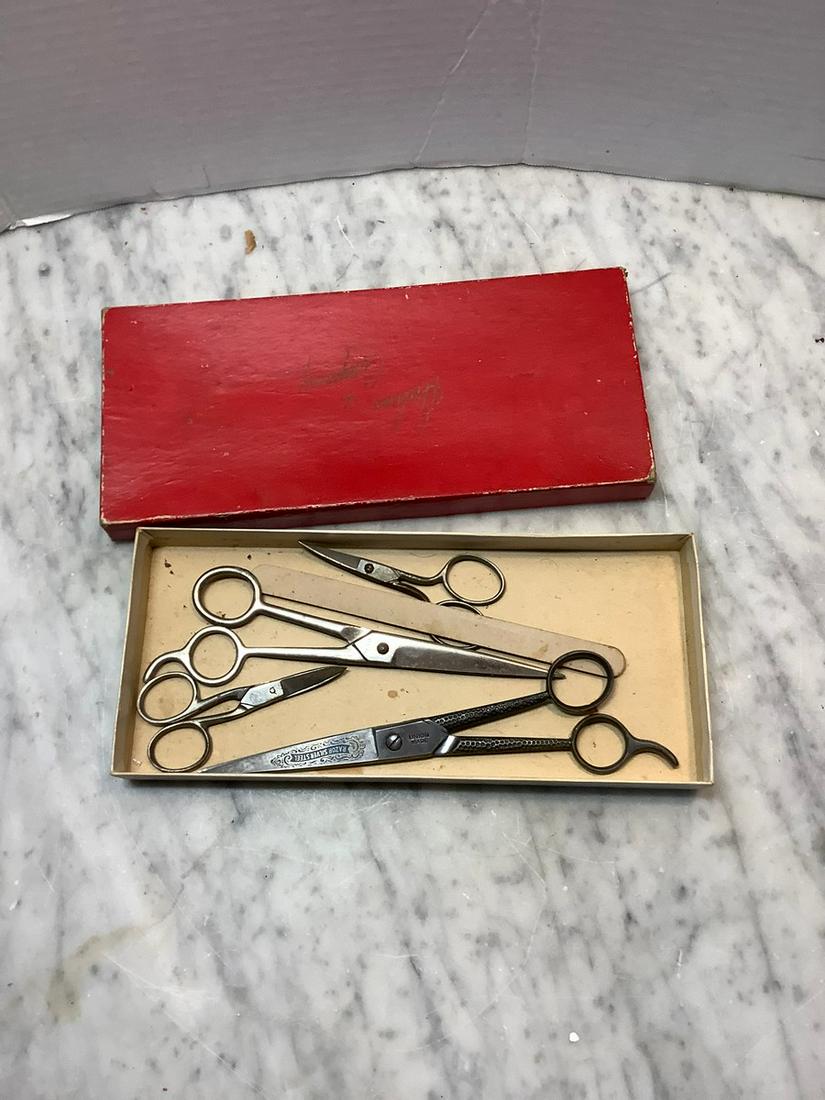 Lot of vintage scissors US and German made longest 8: Lot of vintage scissors US and German made longest 8 inches