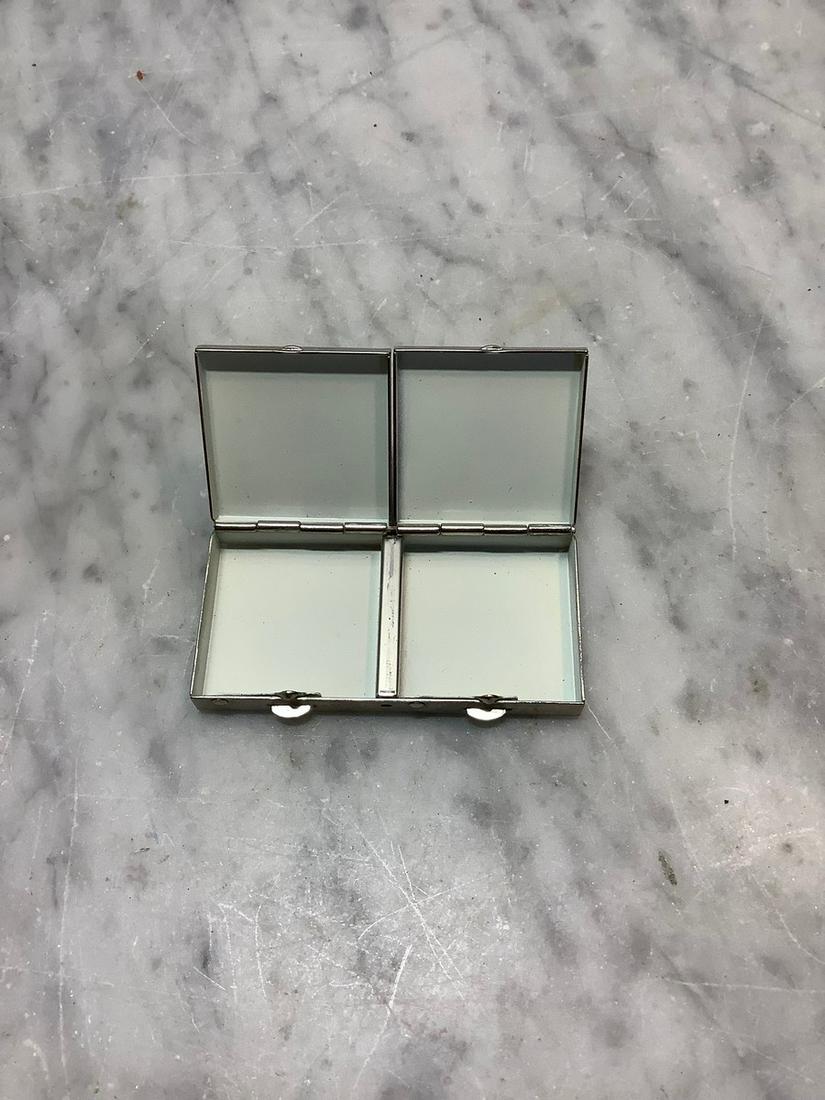 Reed and Barton 700 silver pillbox 2.5 inches long (1 of 1)