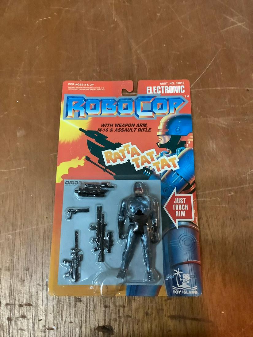 Electronic robocop figure (1 of 1)