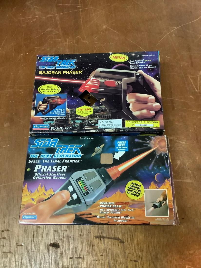Star Trek phaser and bajoran phaser (1 of 1)