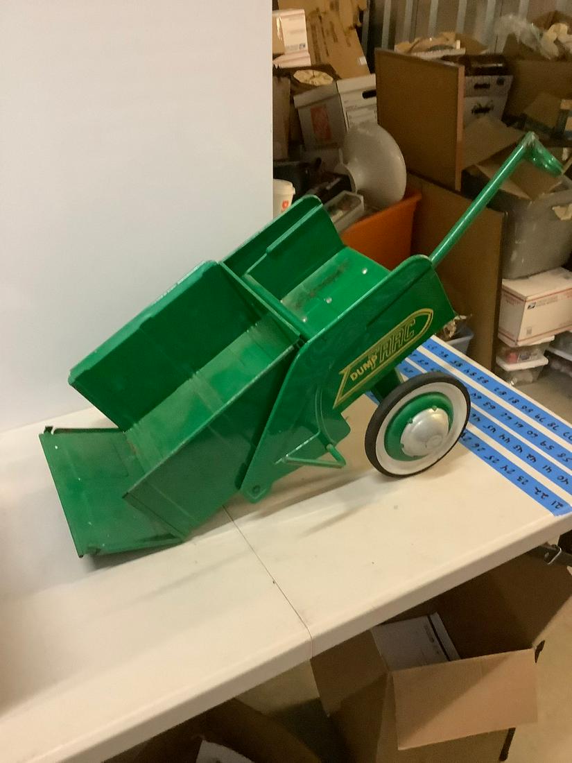 Vintage Murray DumpTrac toy (1 of 1)