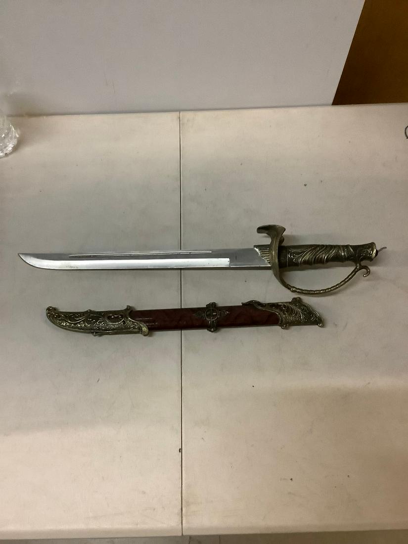 Replica short sword with scabbard 20 inches long (1 of 1)