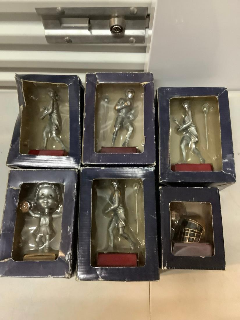 Lot of assorted sports trophies: Lot of assorted sports trophies