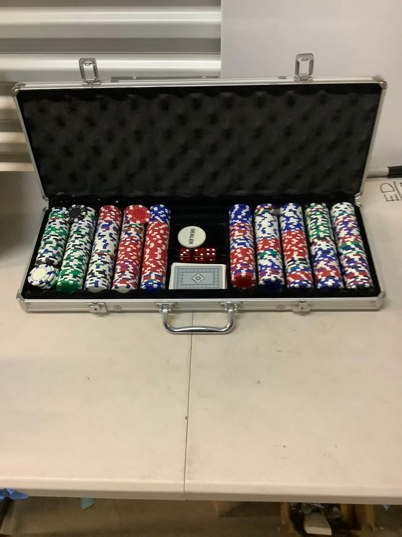 Poker chip set with cards (1 of 1)