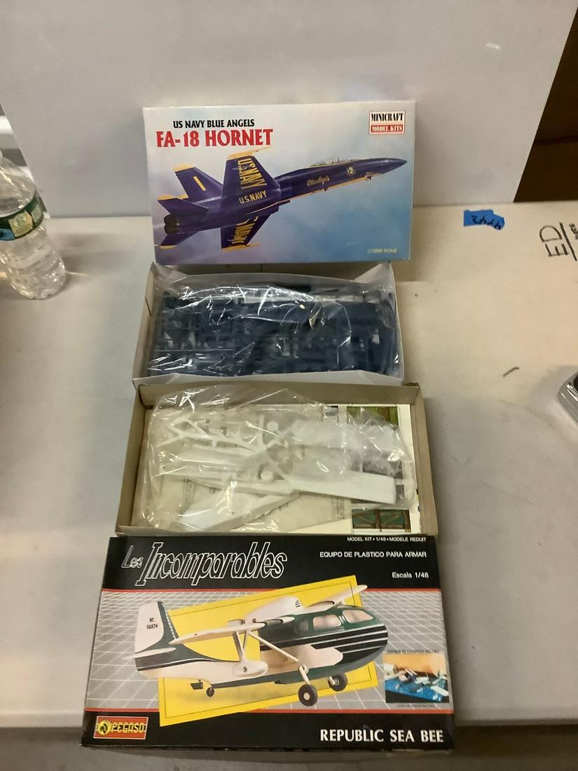 pair of unbuilt model kits sealed bags: pair of unbuilt model kits sealed bags