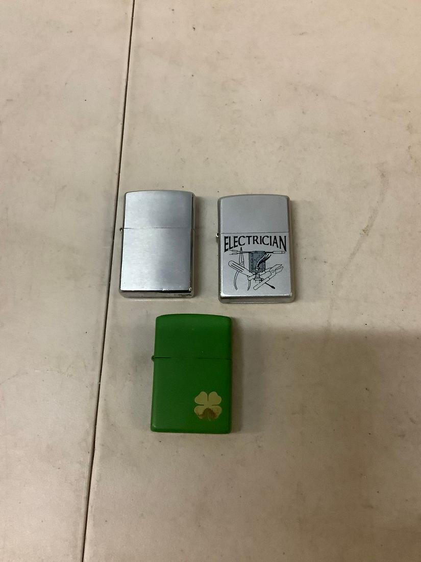 Lot of 3 authentic zippos: Lot of 3 authentic zippos