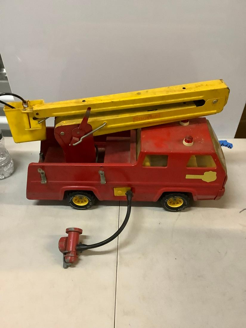 Tonka snorkel fire truck with sink attachment: Tonka snorkel fire truck with sink attachment