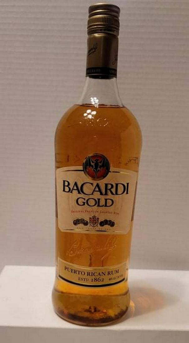 Bacardi Gold 1L Sealed (1 of 1)