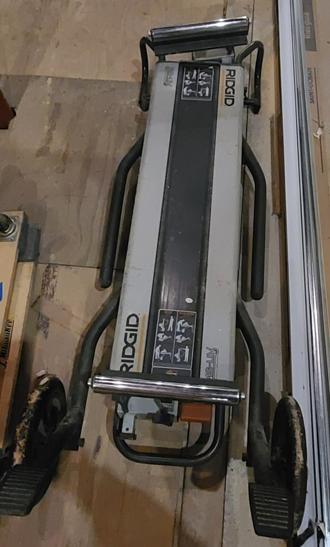 Rigid Miter Saw Utility Vehicle (1 of 2)