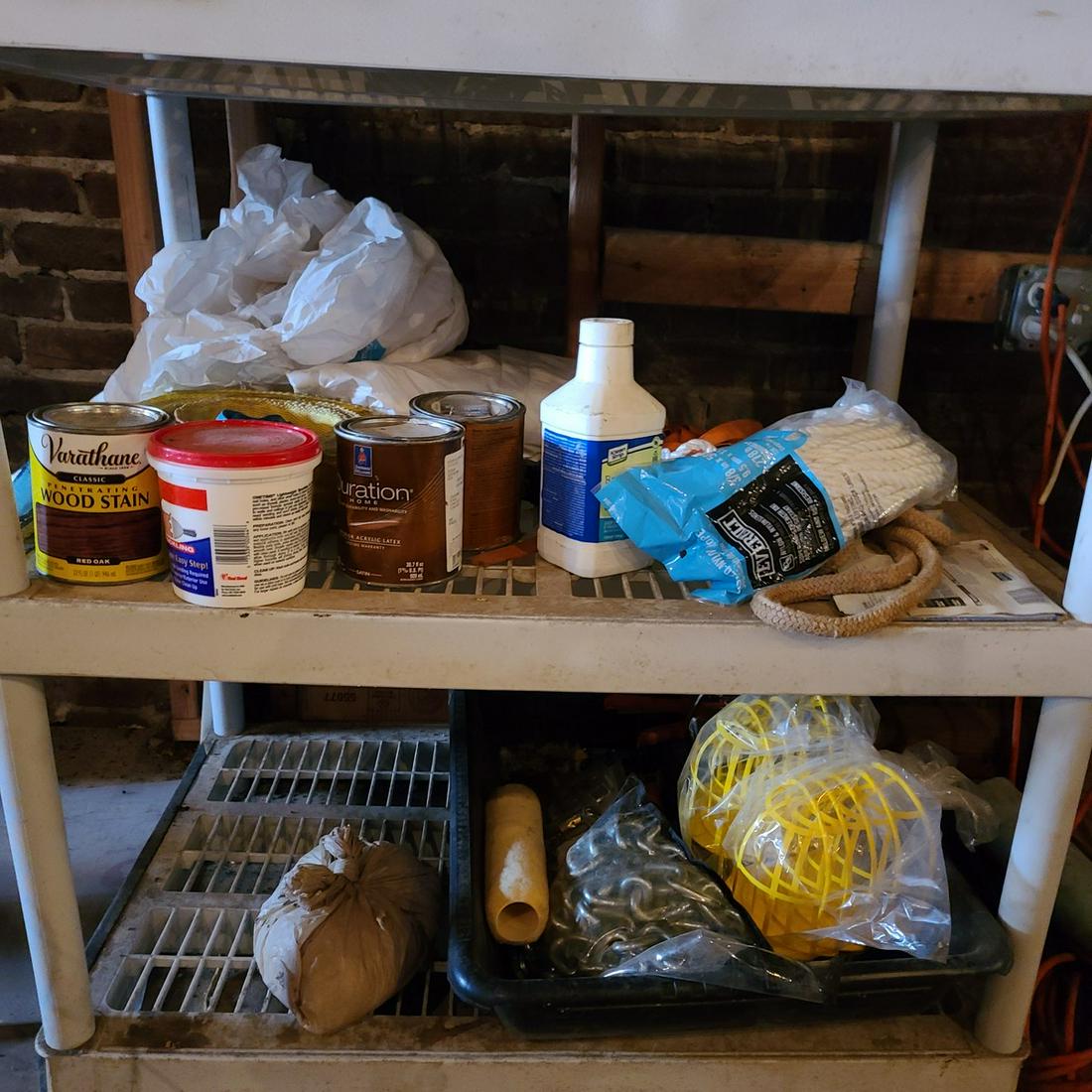 contents of shelves: contents of shelves
