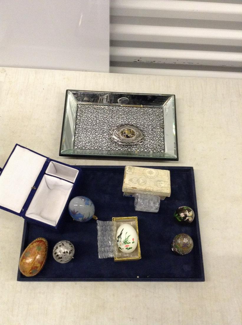 Lot of decorative eggs and more: Lot of decorative eggs and more