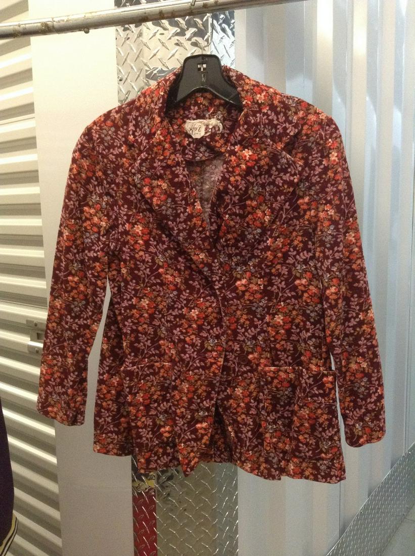 Vintage Kay Windsor Floral Curdoroy Jacket No Size Tag: Vintage Kay Windsor Floral Curdoroy Jacket No Size Tag