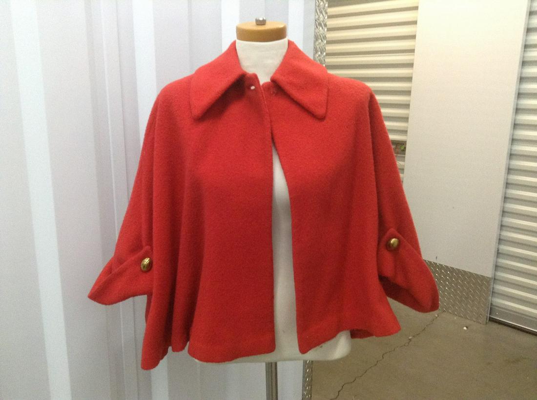 Vintage by Harri Red Swing Cape Coat no size tag (missing top single Button) (1 of 1)
