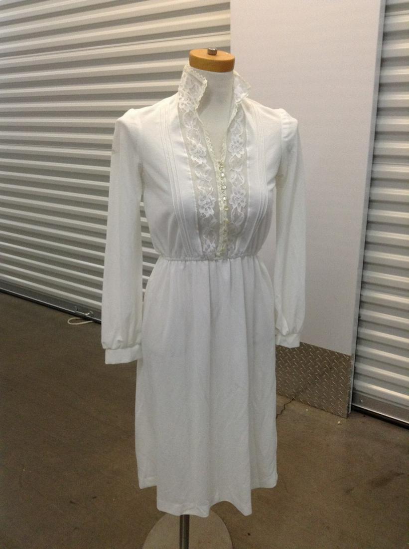 Vintage Dress Size 7 (small stain on left shoulder) (1 of 1)