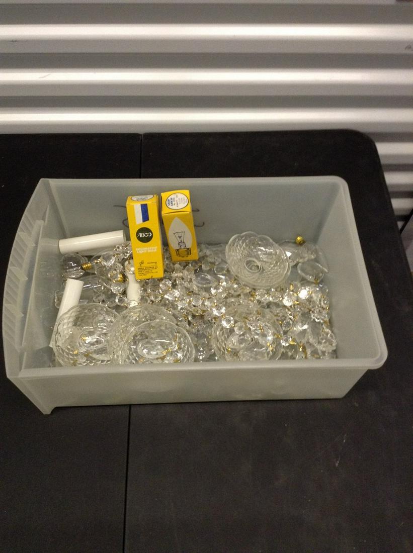 Hanging glass crystals and decorative light bulbs: Hanging glass crystals and decorative light bulbs