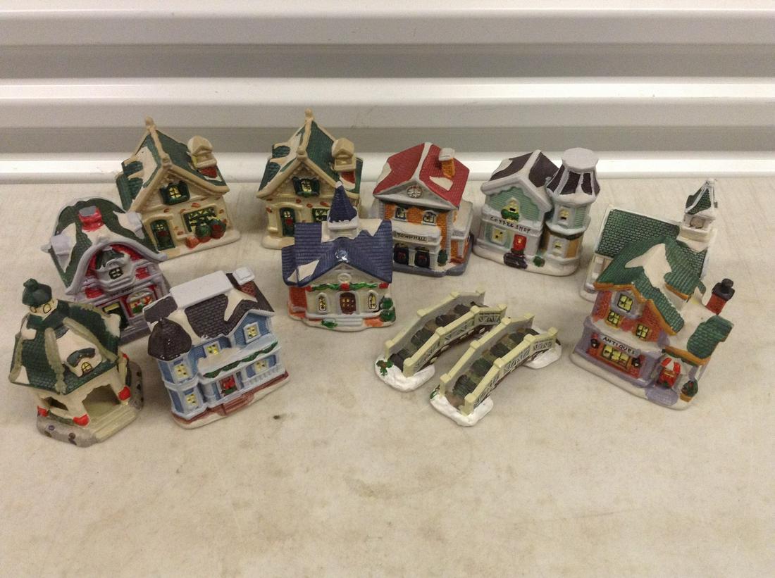 Lot of Ceramic Christmas Village: Lot of Ceramic Christmas Village
