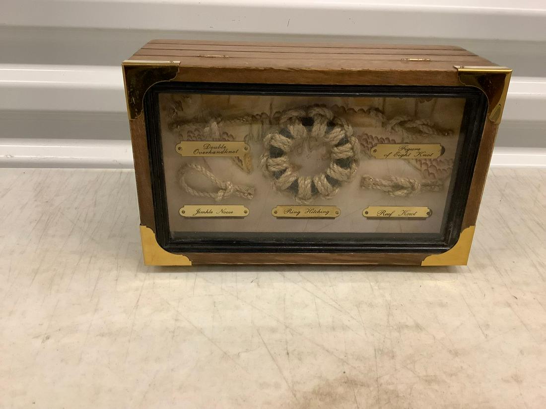Wooden Box with Sailor Knot Display  10x6x4 (1 of 1)