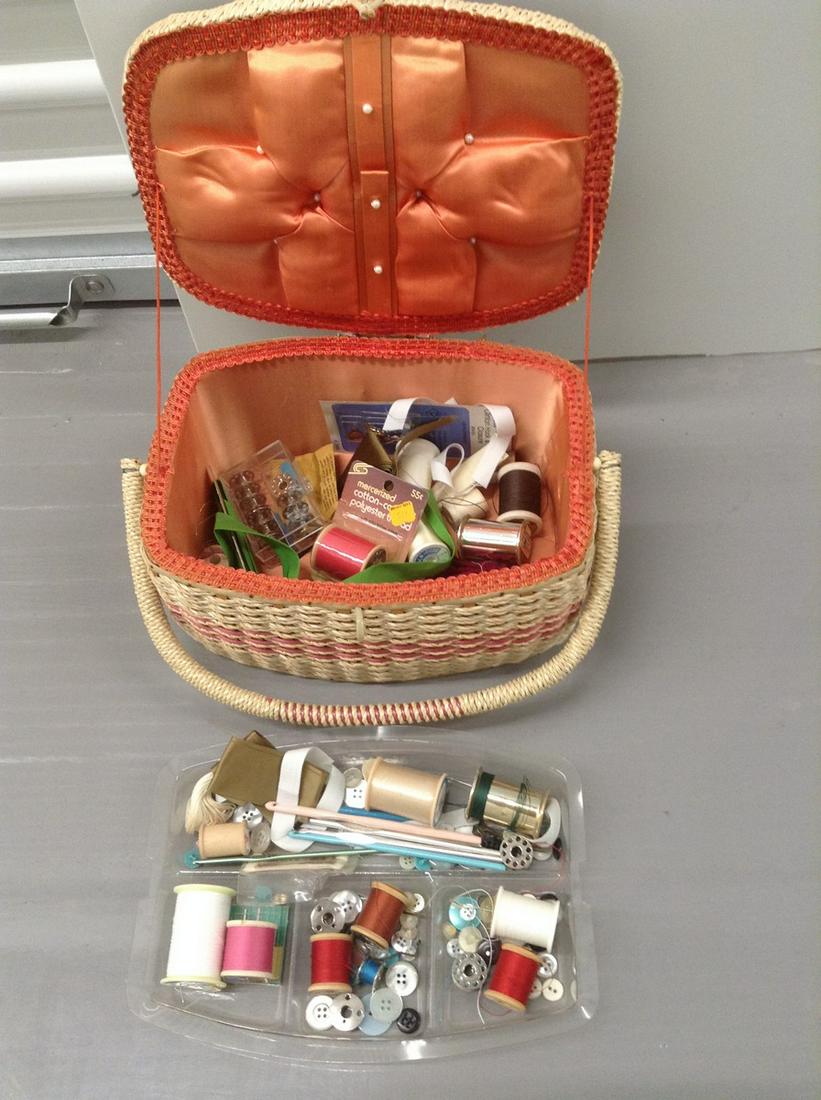 Vintage Sewing Box full of Sewing notions (1 of 1)