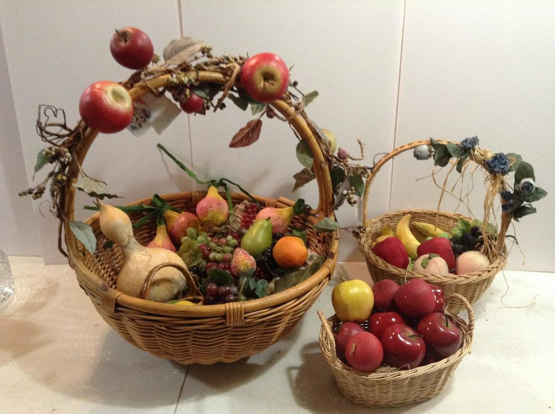 Large lot of Faux Fruit in baskets some wooden fruit Large basket 24"x22" (1 of 1)