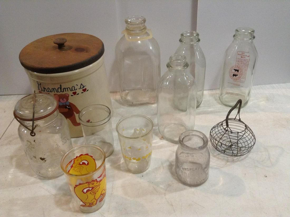 Vintage Milk Jugs, Jelly Jars, Stone Crock andmore: Vintage Milk Jugs, Jelly Jars, Stone Crock andmore