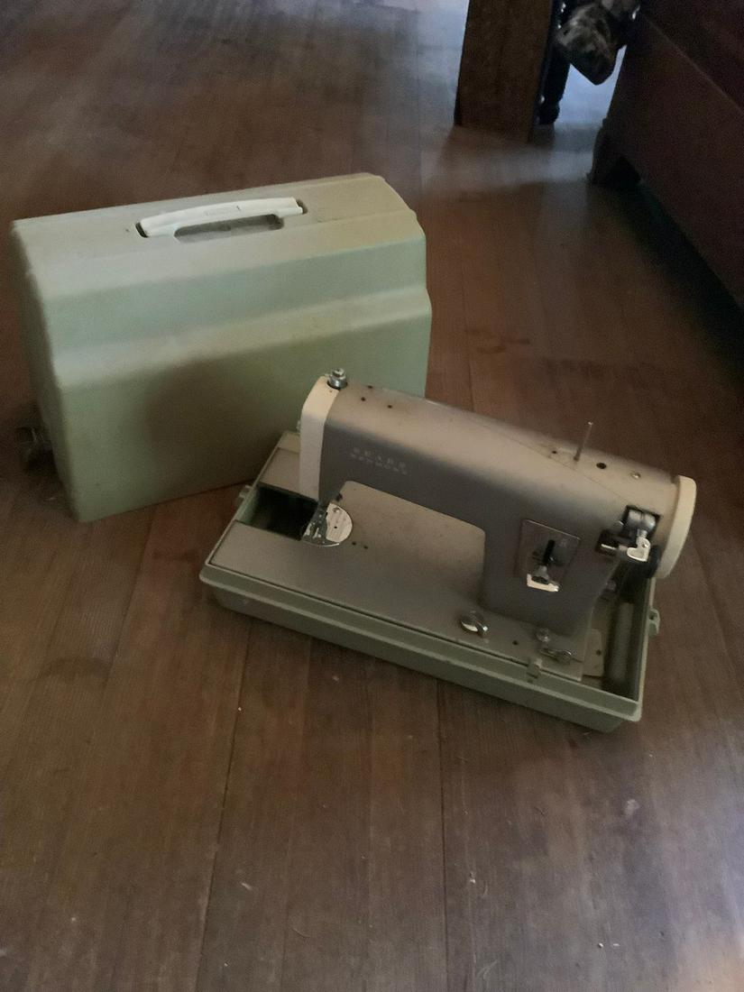 Vintage Sears Kenmore Sewing Machine (1 of 1)