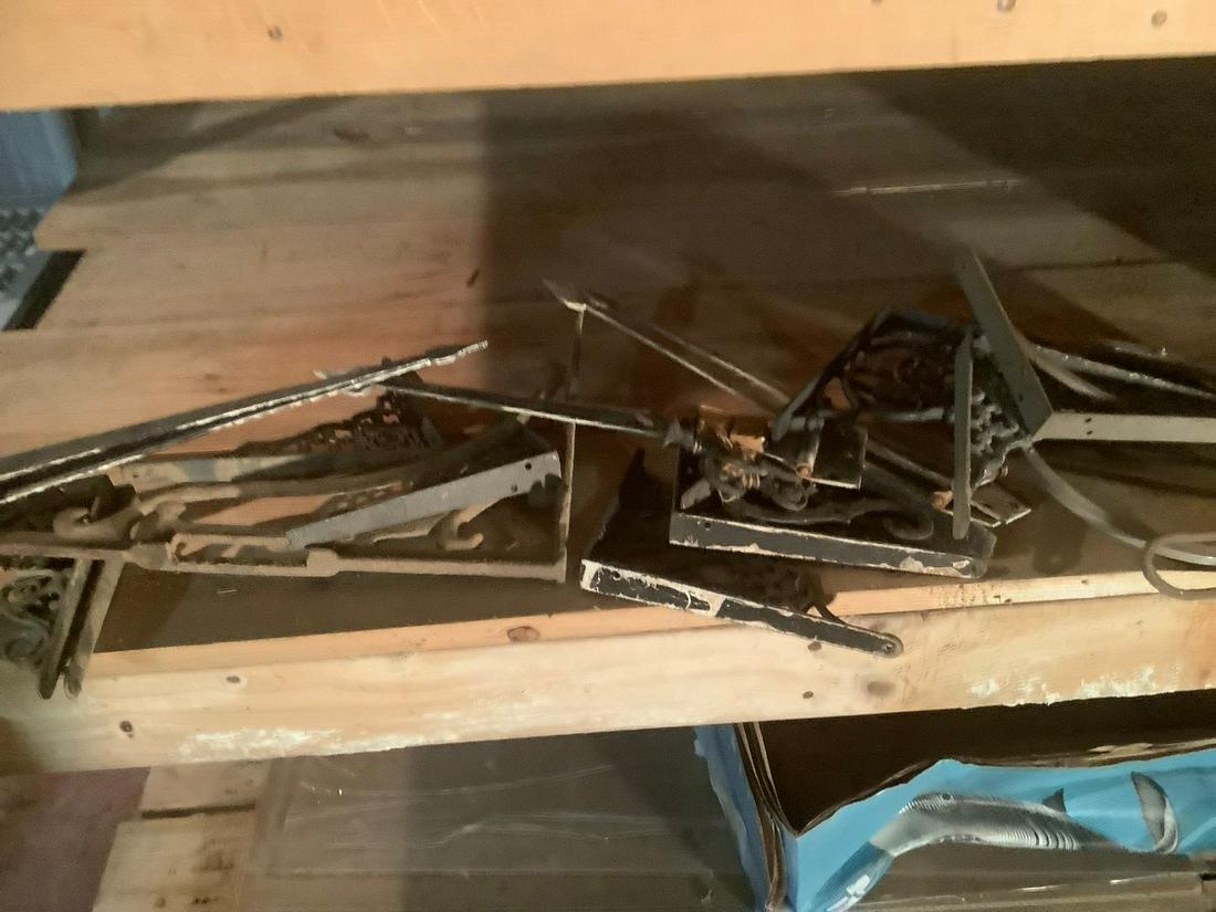 Shelf Lot of Early Metal Brackets and more: Shelf Lot of Early Metal Brackets and more