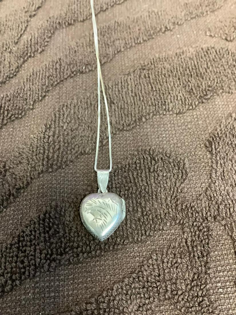 Sterling Chain w/ Sterling Heart Locket: Sterling Chain w/ Sterling Heart Locket