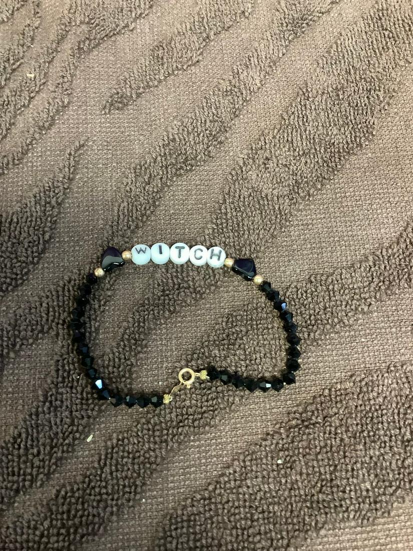 Unusual 14K/Jet Witch Name Bracelet: Unusual 14K/Jet Witch Name Bracelet