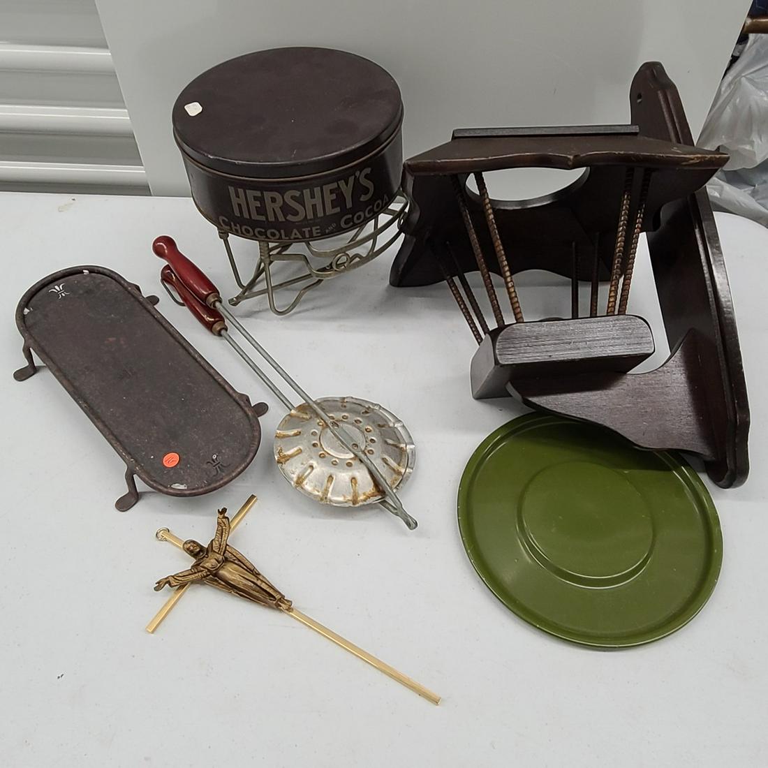 Vintage Hershey's Tin and More: Vintage Hershey's Tin and More