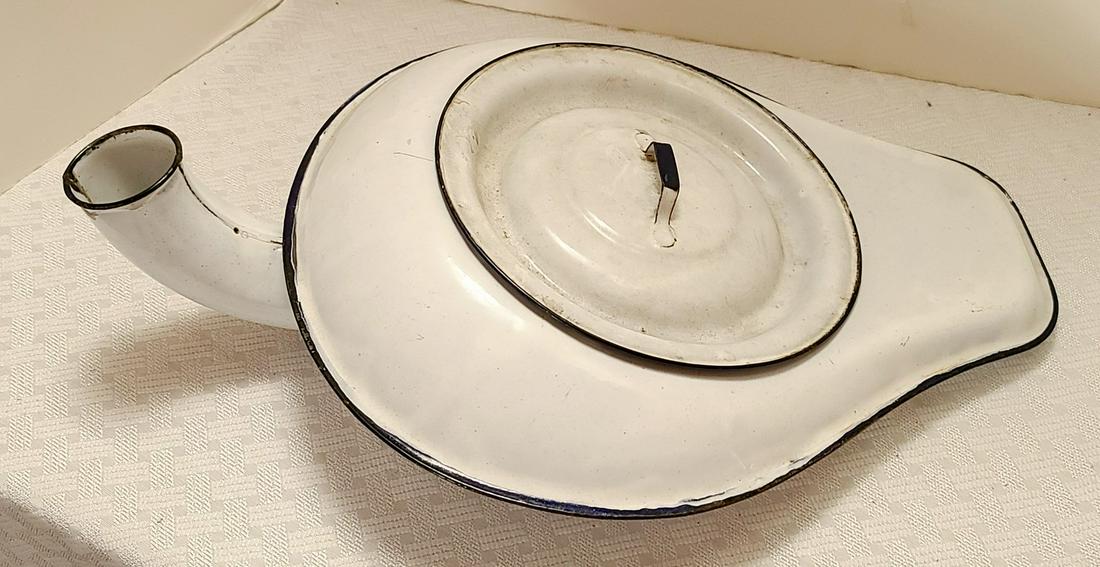 Vintage Enameled Metal Bed Pan (yes, clean!): Vintage Enameled Metal Bed Pan (yes, clean!)