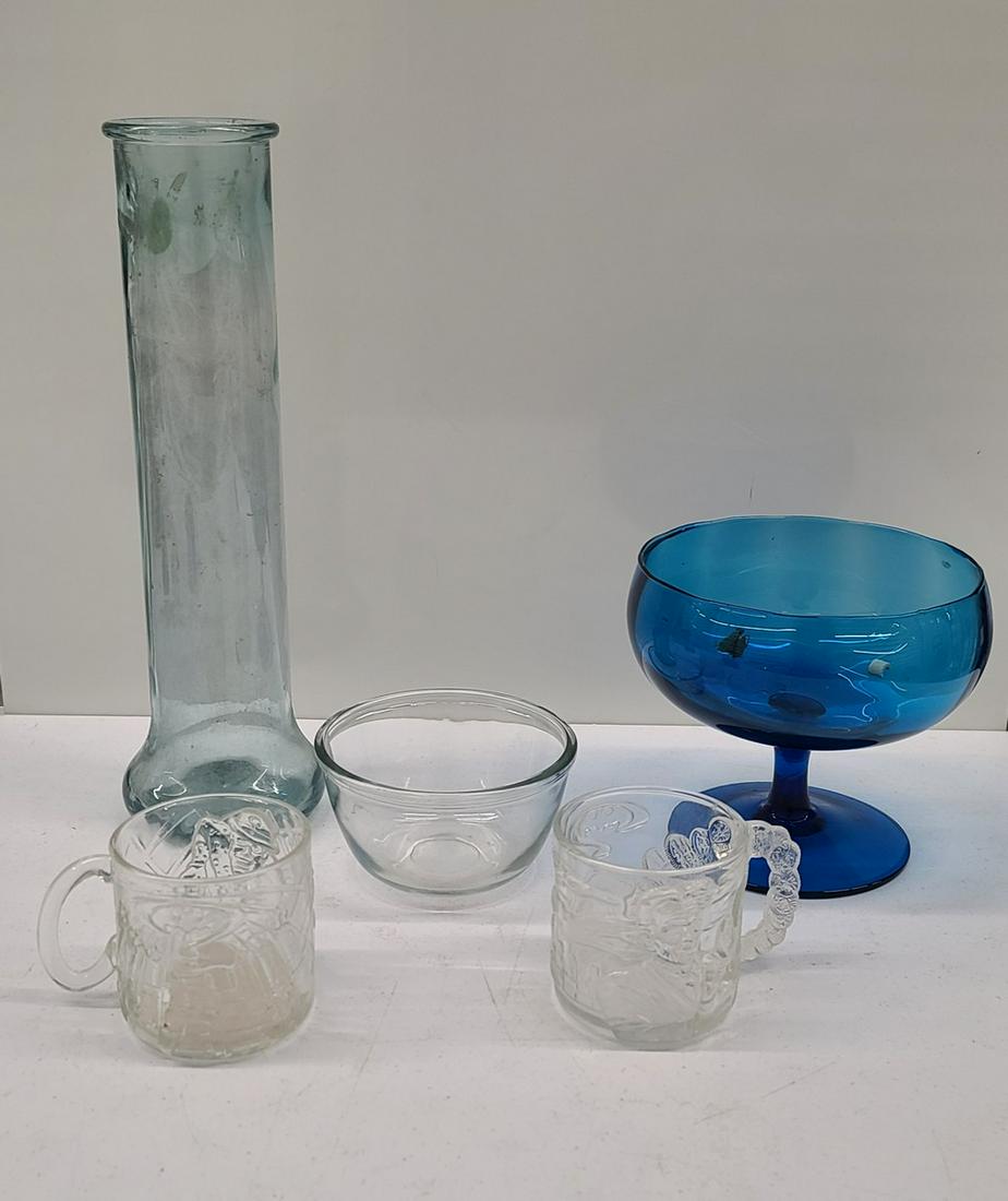 Vintage Glass and McDonald's Batman Mugs: Vintage Glass and McDonald's Batman Mugs