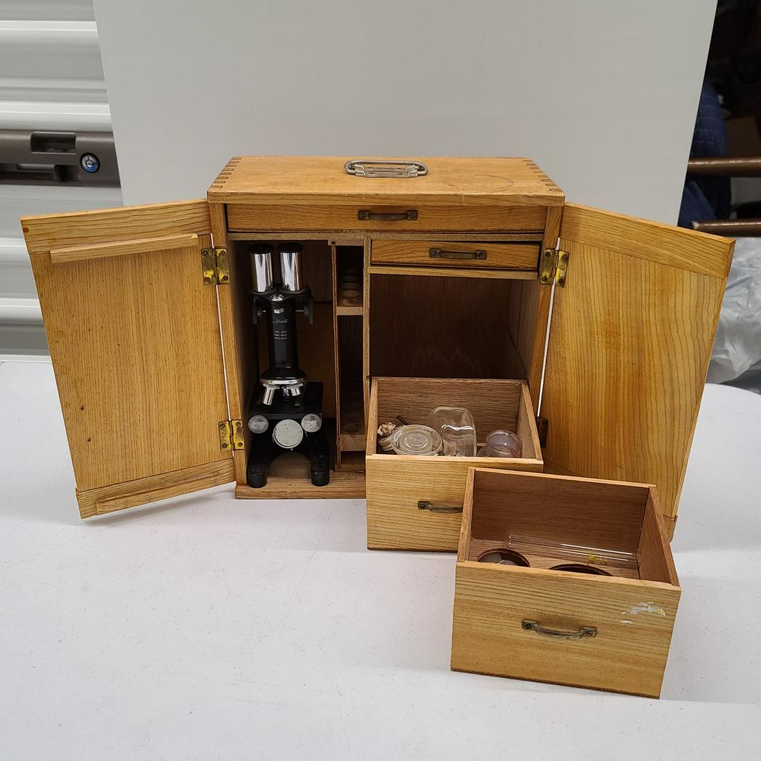 Microscope in Wooden case with Accessories (1 of 2)