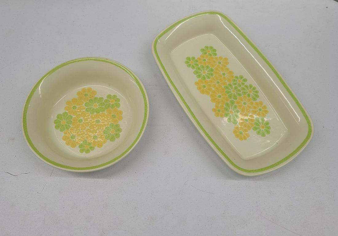 1970s Franciscan Earthenware Serving Platters 15x8" and 9" diameter bowl (1 of 1)