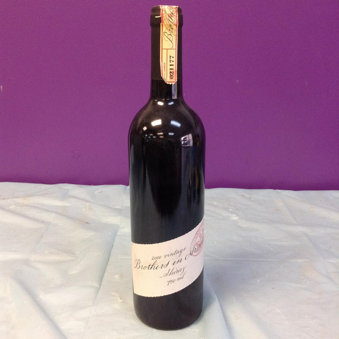 Brothers in Arms 2000 Vintage Shiraz 750ML (1 of 1)