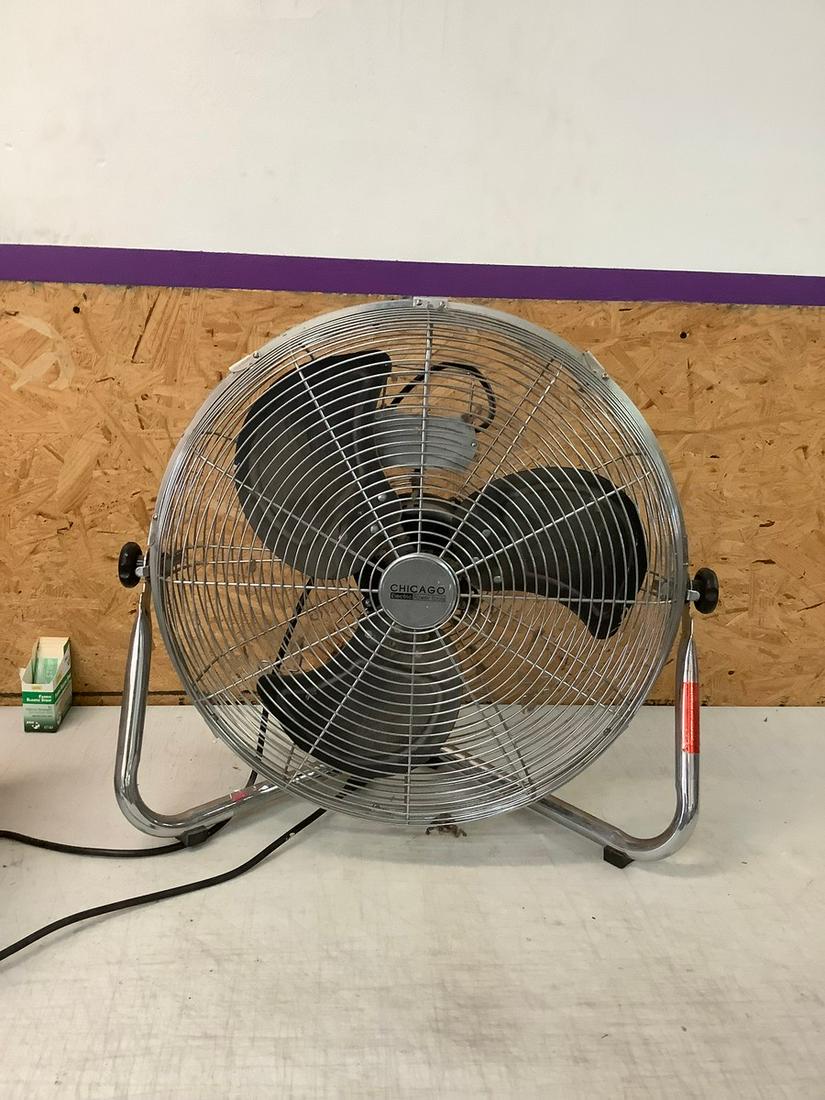 Chicago Electric Power Tools Fan 23" (1 of 1)