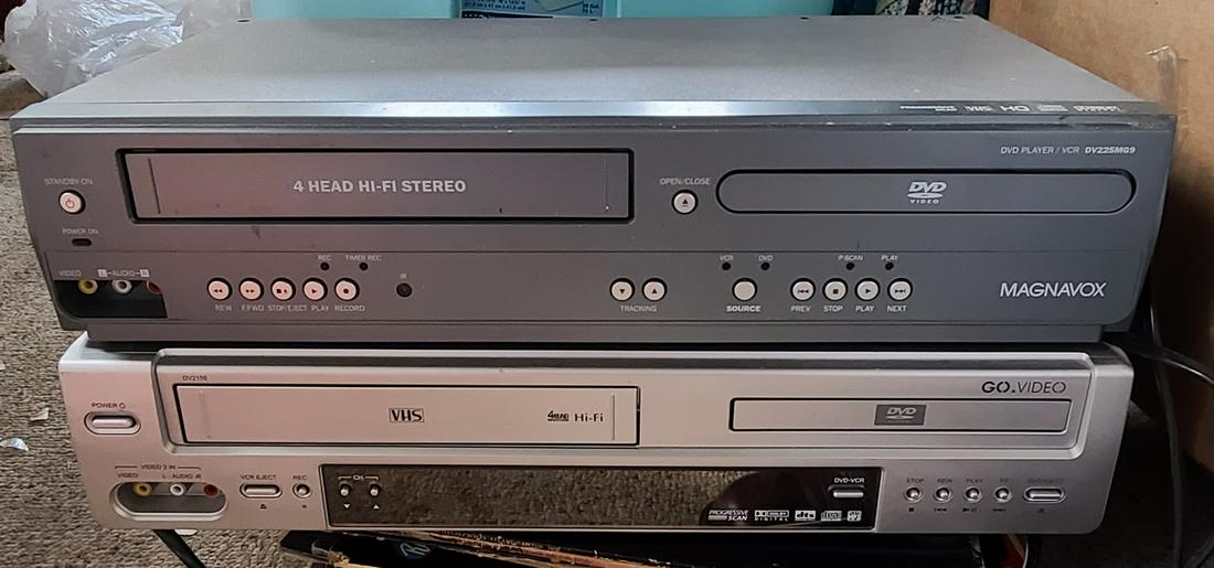 2 DVD VHS players both working (1 of 1)