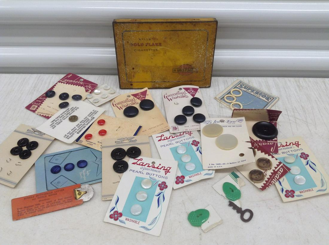 Wills Gold Flake Cigarettes Tin and Vintage Buttons on the card (1 of 1)