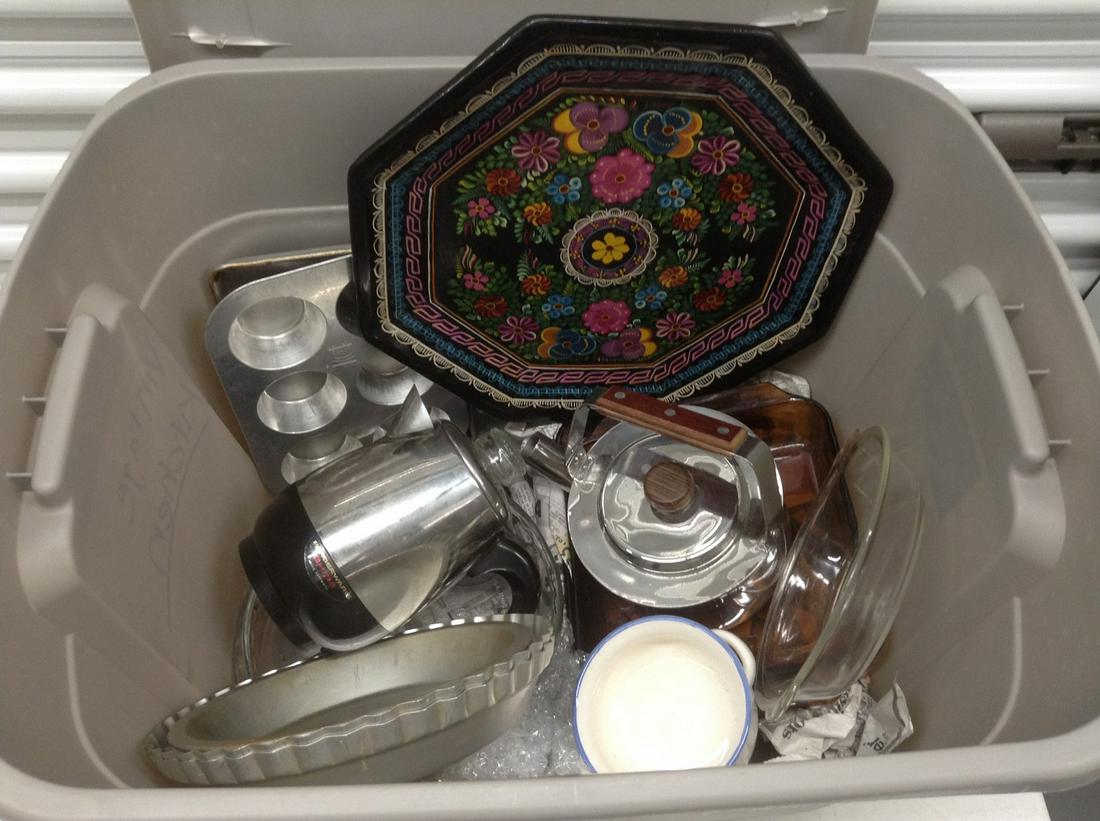 Tote Full of Vintage Pyrex, FireKing, Baking and more (1 of 1)