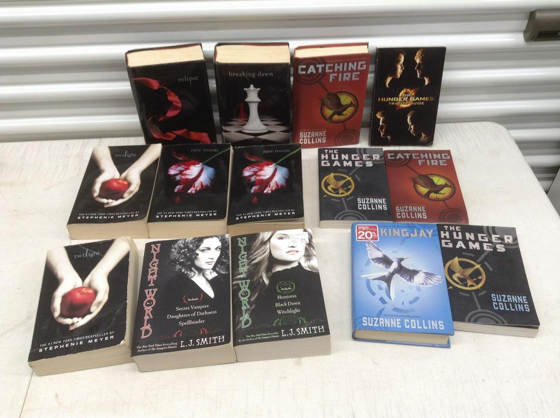 Twighlight, Hunger Games and more - Some First Editions (1 of 1)